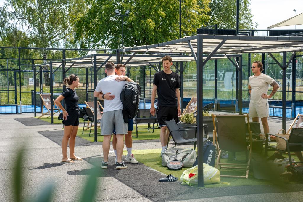 Gemeinsam in den lounges entspannen